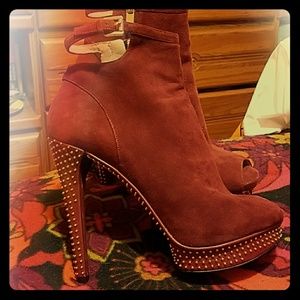 Michael Kors Studded Pumps/Boot